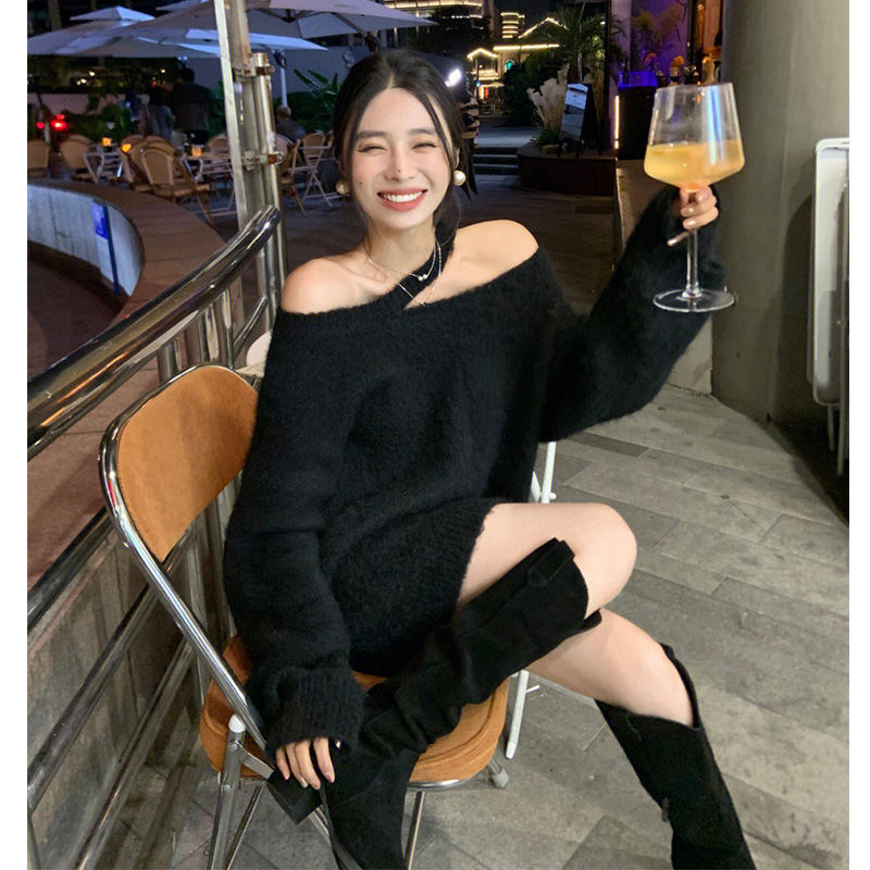 AUTUMN AND WINTER NEW MOHAIR RIPPED OFF-THE-SHOULDER CREWNECK KNIT BLACK SWEATER WOMENS 2022 LOOSE LAZY NICHE
