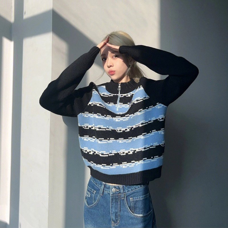 AUTUMN AND WINTER NEW CONTRASTING STRIPE HALF ZIPPER JACQUARD KNITTED SWEATER WOMENS 2022 LOOSE RETRO LUXURY NATIONAL TREND