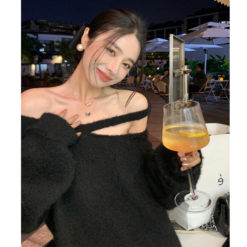 AUTUMN AND WINTER NEW MOHAIR RIPPED OFF-THE-SHOULDER CREWNECK KNIT BLACK SWEATER WOMENS 2022 LOOSE LAZY NICHE