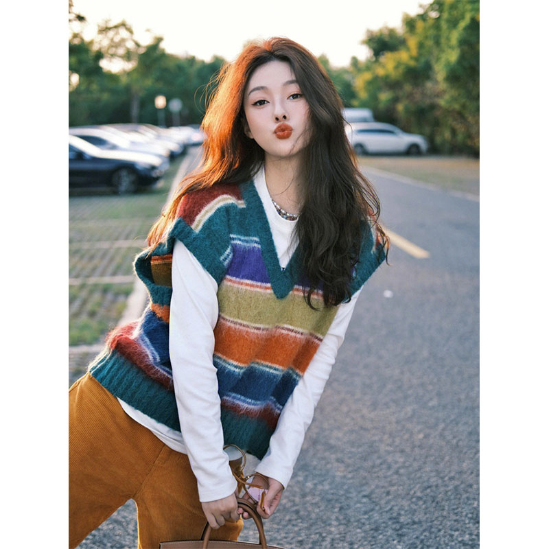 VINTAGE RAINBOW STRIPES LOOSE VEST KNIT VEST WOMENS FALL 2022 NEW VINTAGE CROPPED V-NECK TOP