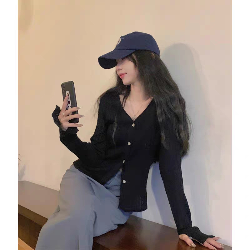 DC MUMU STUDIO 한국어 버전 브이넥 쉘 버튼 니트 가디건 여성 가을 ??얇은 피부 친화적인 틈새 바닥 셔츠