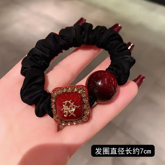 Koreanisch High-End Red Love Dünndarm Hair Circle Female Internet Promi Brötchen Kopf Pferdeschwanz Haarseil 2024 Neue Kopfschmuck