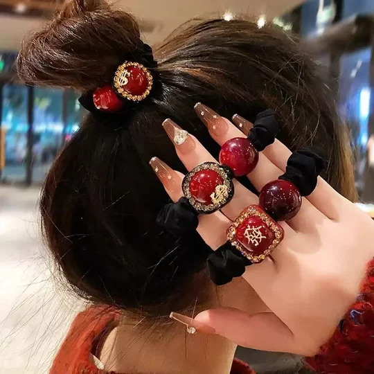 Koreanisch High-End Red Love Dünndarm Hair Circle Female Internet Promi Brötchen Kopf Pferdeschwanz Haarseil 2024 Neue Kopfschmuck