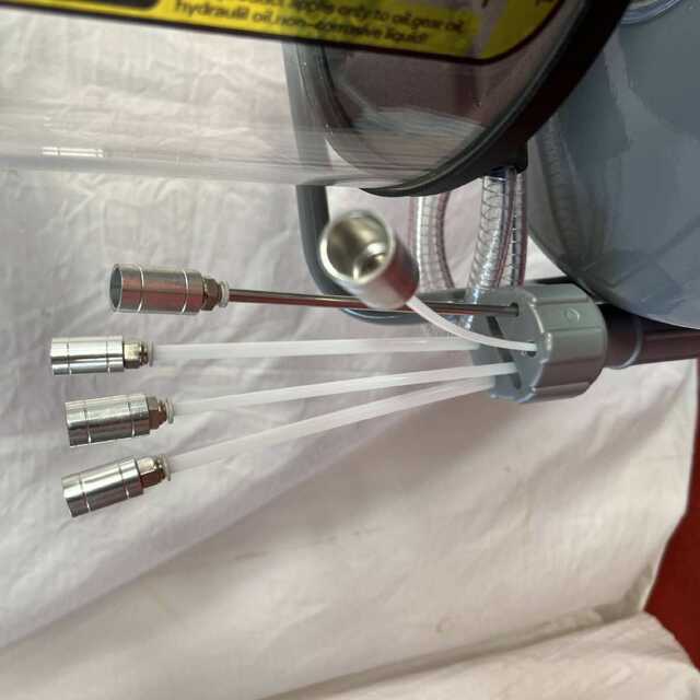 Pneumatic oil extraction machine Oil changer waste oil collector Automobile protection tool oil extraction machine Oil changer