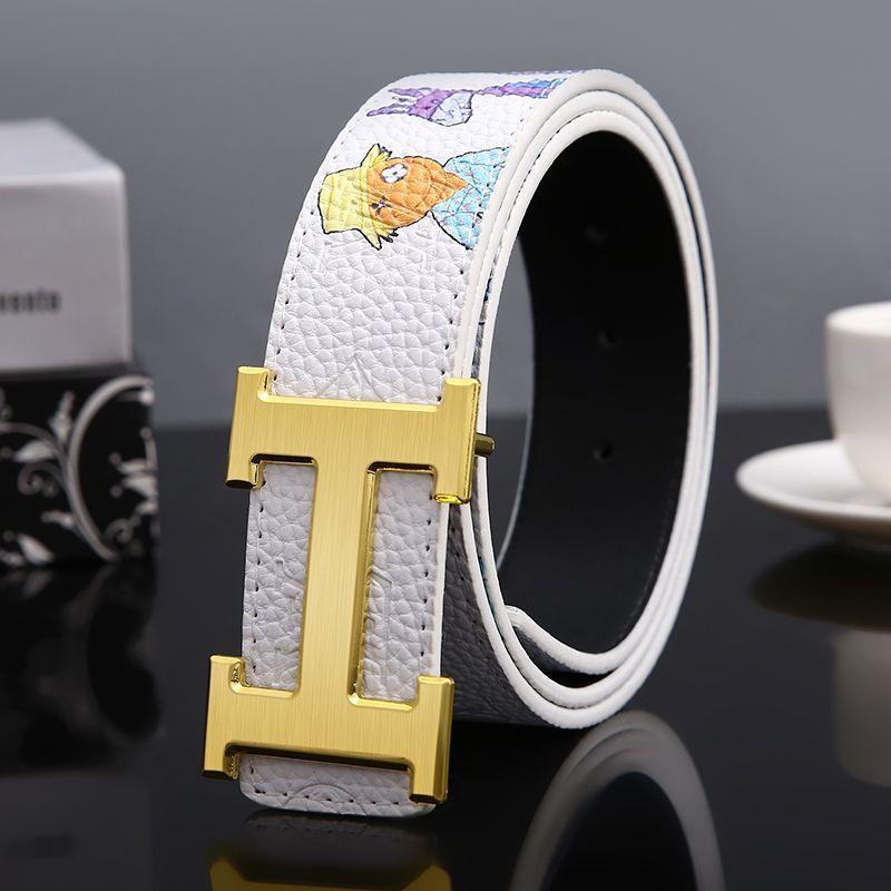 2024 NEW MENS BELT HIGH VALUE SMOOTH BUCKLE V LETTER BELT YOUTH CARTOON PANTS BELT TREND BELT