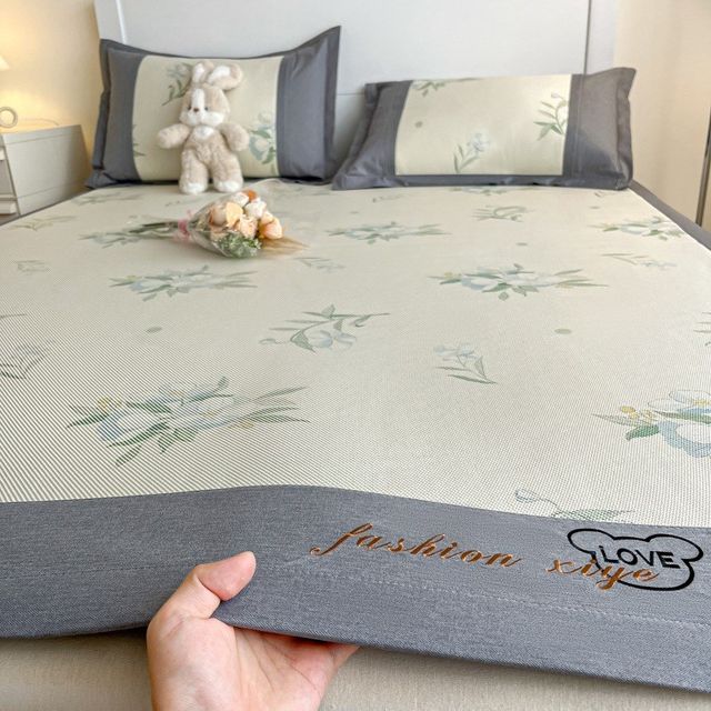 Summer ice silk cool e-mat three-piece set foldable machine wash ice silk bed sheets bed covers dormitory single rattan mat ice silk mat
