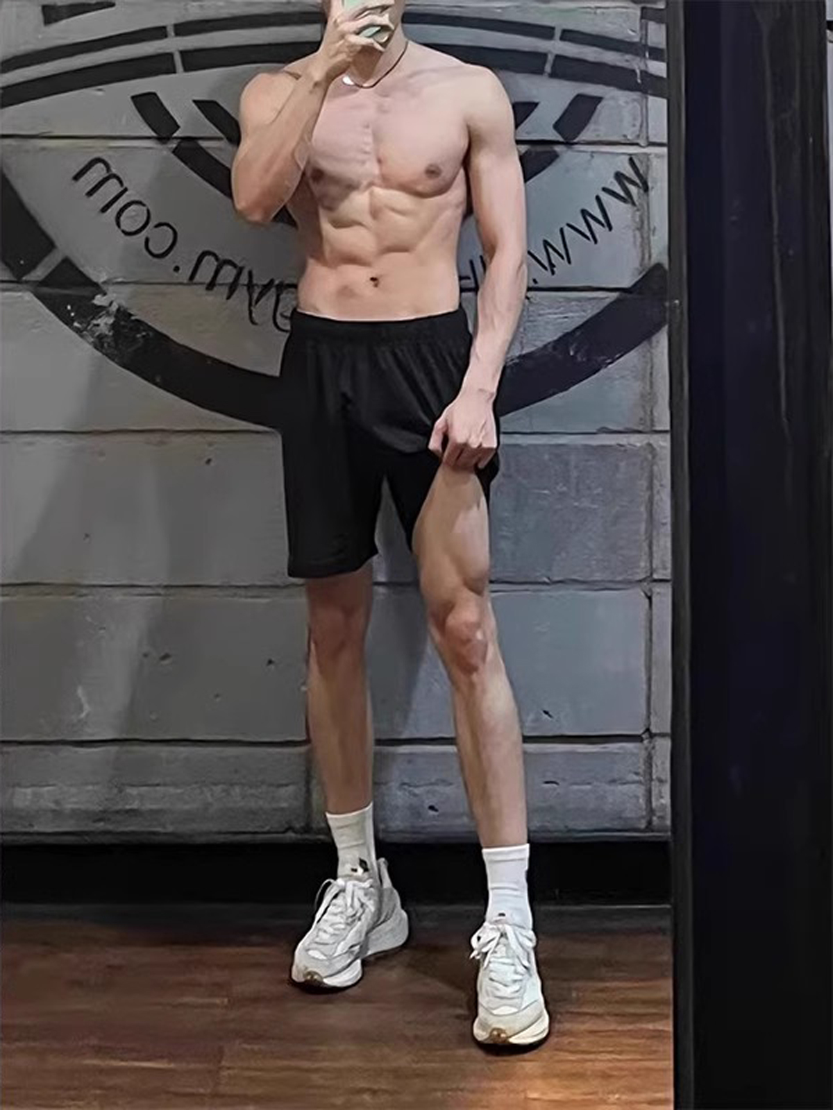 GYM BLACK ICE SILK QUICK-DRY 3 THREE FOUR POINTS SHORTS MENS ICE SENSE SQUAT BASKETBALL SPORTS SOCCER 4 POINTS PANTS SUMMER