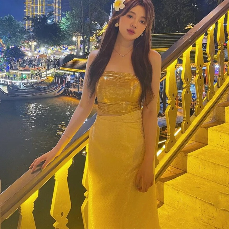 ETHNIC CHARACTERISTICS JU JINGYI THE SAME SUIT SEXY TIE WRAP CHEST GOLD SKIRT HIGH-END STORE CLOTHES WOMENS FRONT DESK CLOTHING