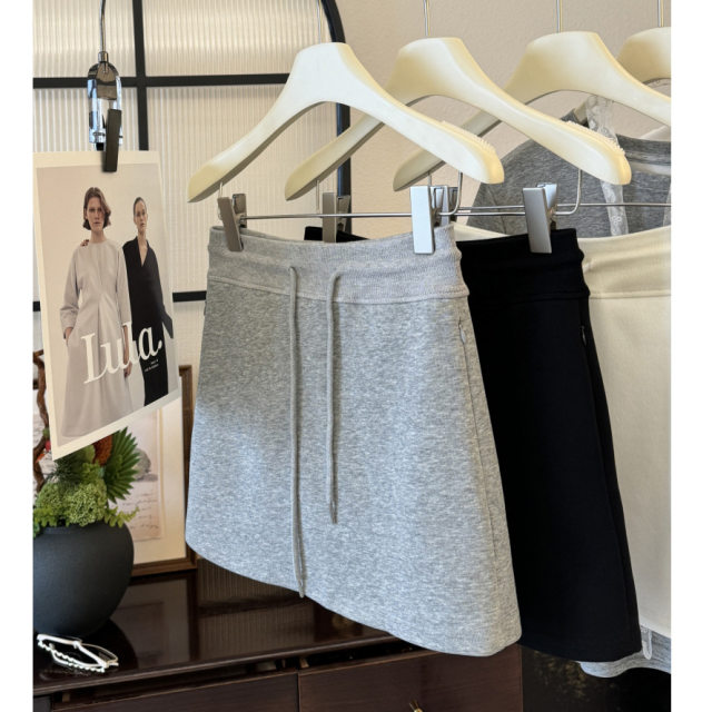 New high-waisted skirt knitted hip-covered skirt invisible pocket anti-exposure sports and casual skirt
