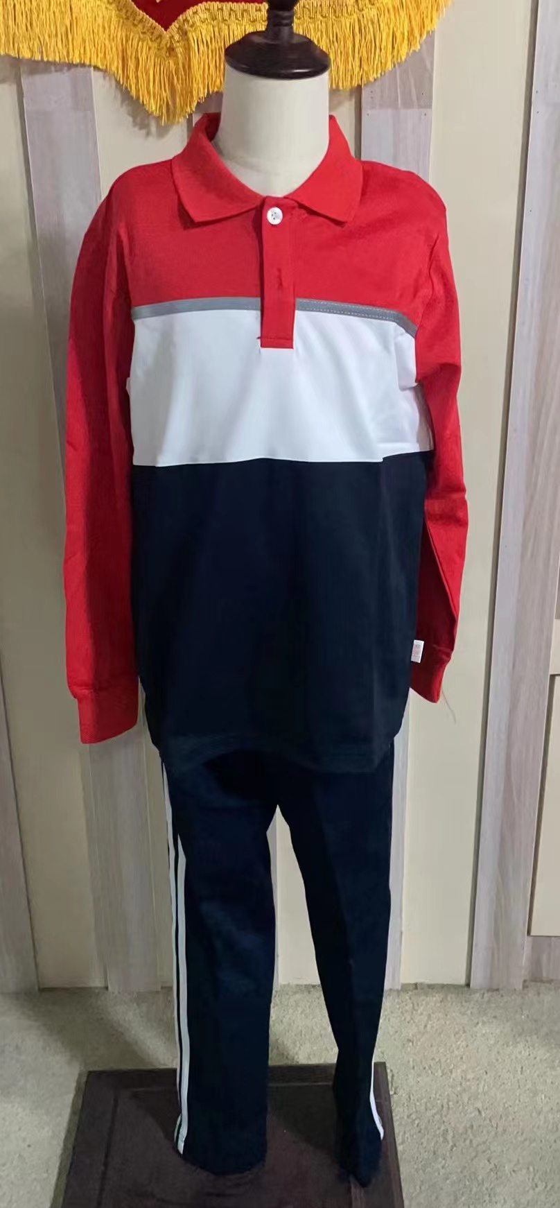 XIAMEN JIMEI DISTRICT PRIMARY SCHOOL GIRLS SPORTSWEAR [ORDER REMARKS SCHOOL]