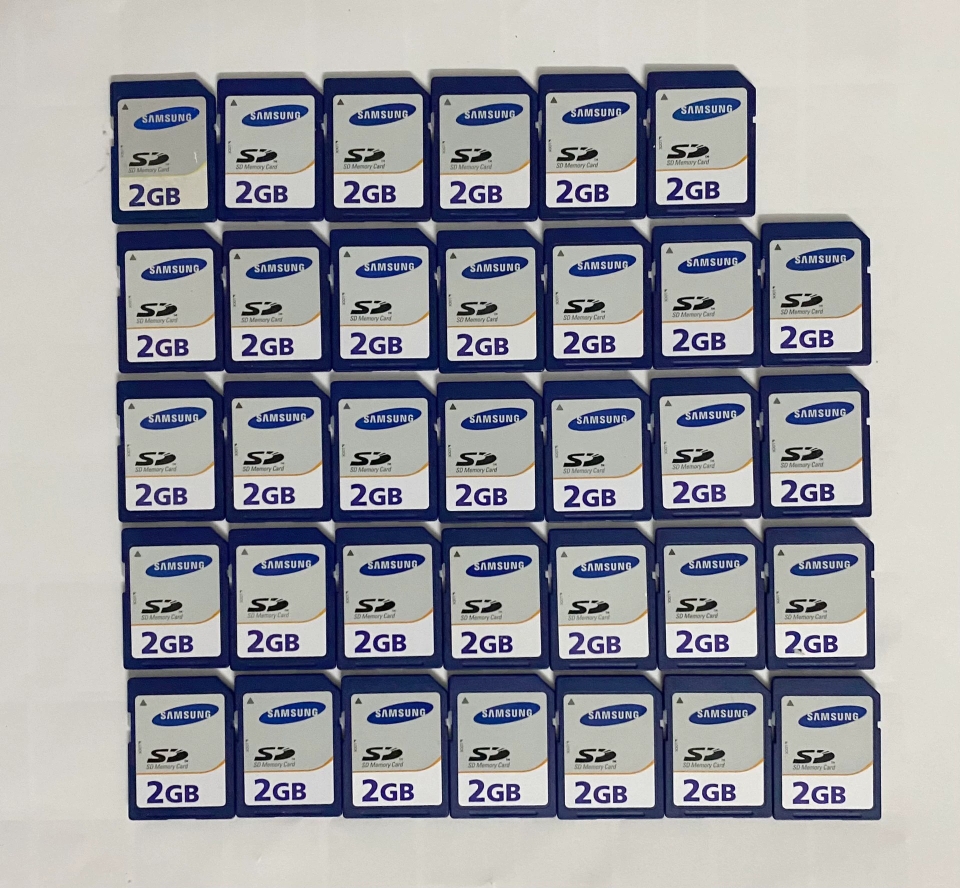 삼성 SD 카드 2G 오래된 카메라 특수 메모리 카드 CCD 디지털 카메라 SD 카드 베어 카드[표시된 실제 사진 포장 없음]