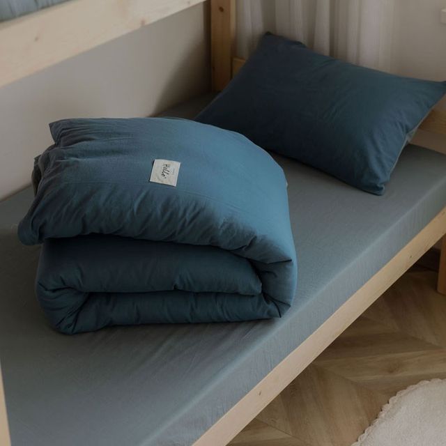 Full cotton wash cotton student dormitory three-piece set home four-piece set 100 pure cotton sheet bed. Hat quilt cover set