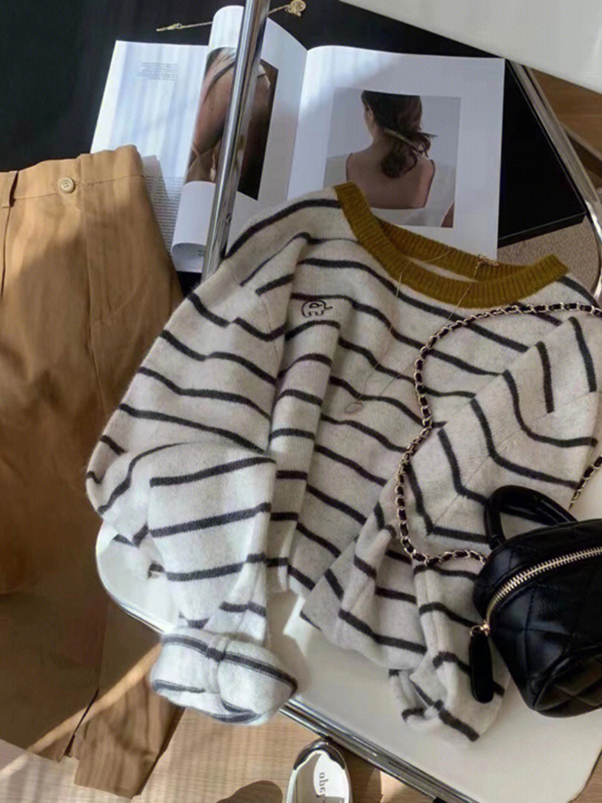 FALL|WINTER WOMENS 2024 NEW JAPANESE LAZY RETRO RACCOON FLEECE BLACK AND WHITE STRIPED CREW NECK UNDERNEATH SWEATER BASE LAYER