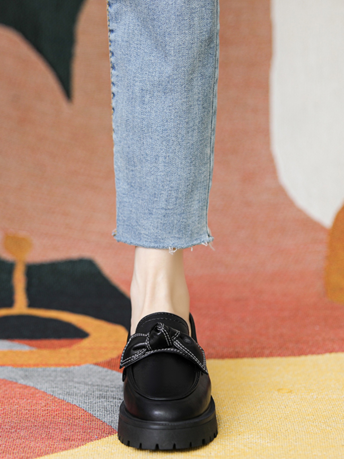 밀란 스튜디오 블랙 영국식 여성용 작은 가죽신 2024 봄 가을 신작 두꺼운 밑창 다용도 로퍼