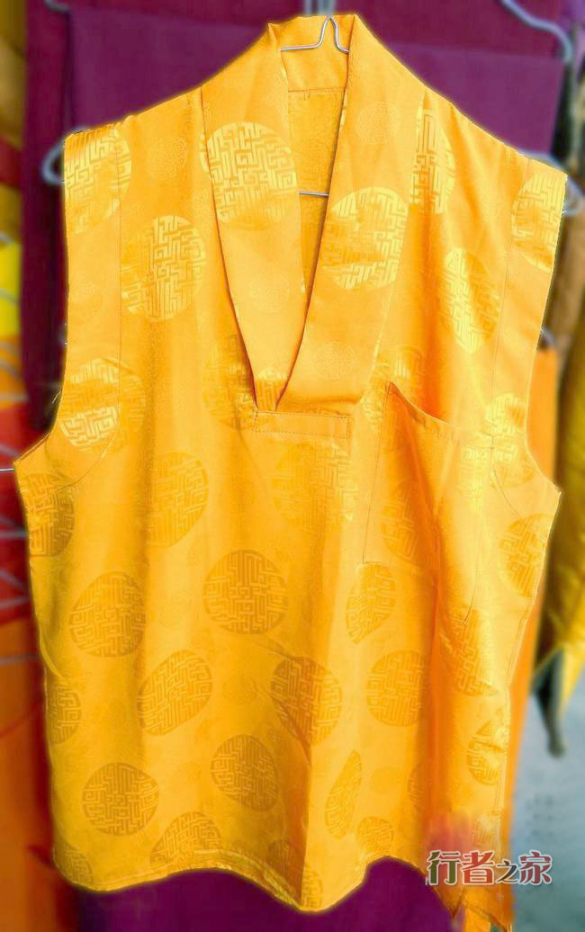 TIBETAN NATIONAL COSTUMES MONK CLOTHES THIN PULLOVERS SHOULDERS DONGGA MONK CLOTHES IMPORTED FABRICS 01