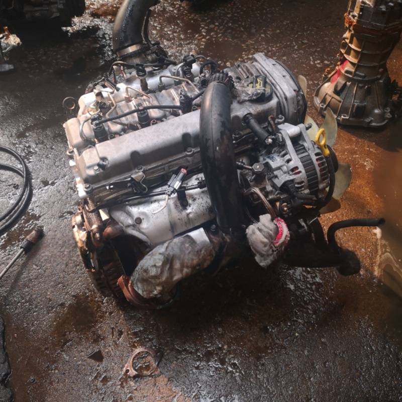 Starting-yasoranto D4CB 2.5T diesel engine