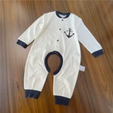 Огромный хлисто-ступенька с полным хлопком с длинными рукавами.