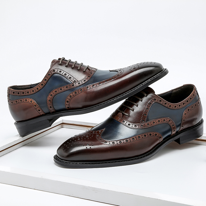 2021 NEW EUROPEAN AND AMERICAN BULLOCK MENS SHOES BRITISH CASUAL CARVED LEATHER SHOES MENS RETRO HANDMADE BUSINESS TREND LEATHER