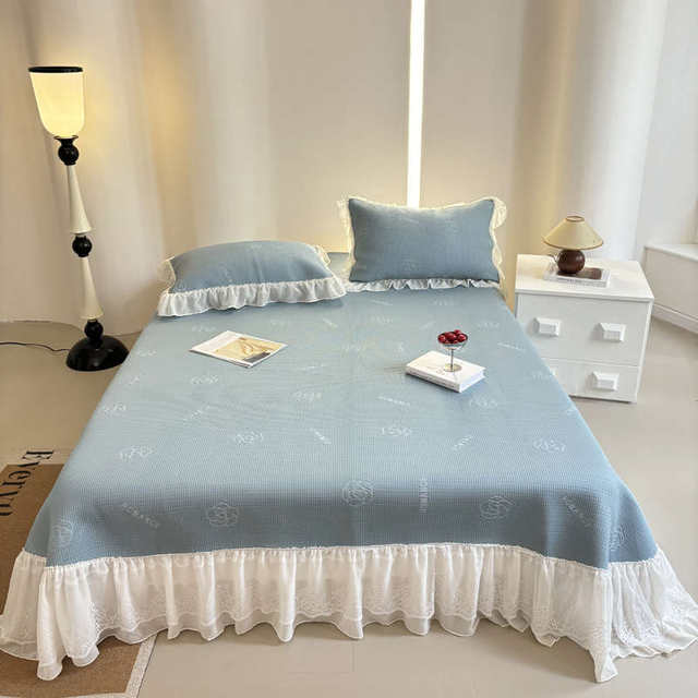 French romantic lace lace ice silk mat three-piece set summer cool air conditioning mat princess style bed sheet skirt