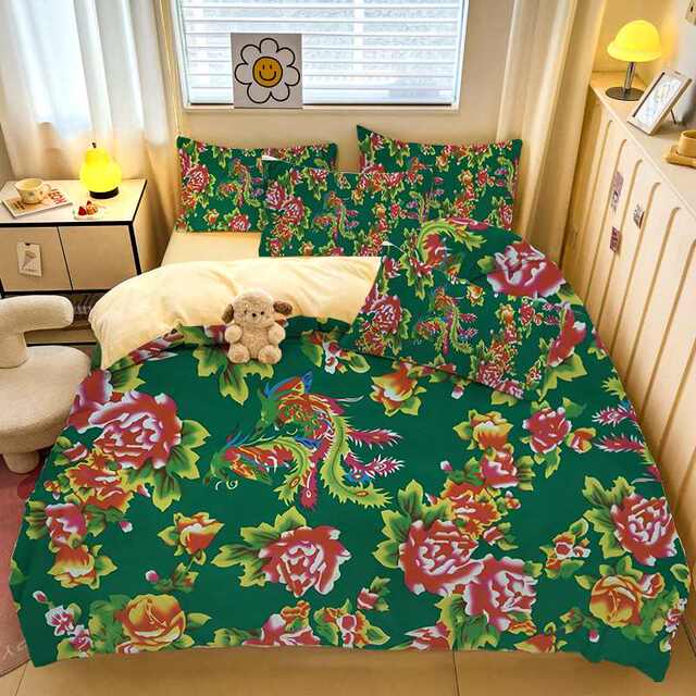 Personalized retro Chinese wedding Northeast large floral cloth in winter thickened double-sided warm baby skin velvet quilt cover sheet four-piece set