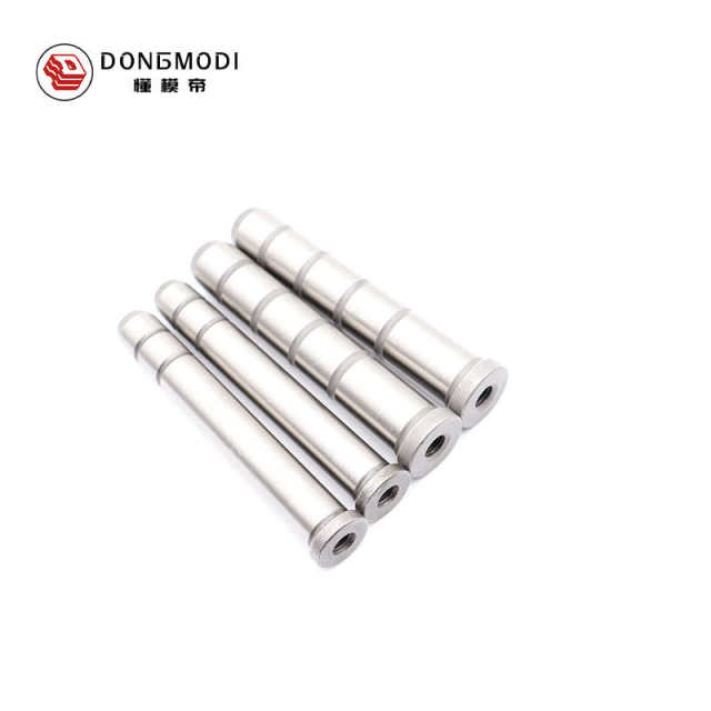 Plastic mold middle support guide column EGP mold frame middle support edge 12-40 internal thread guide column standard mold frame open frame guide rod