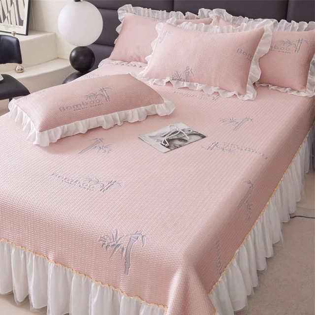 Summer Class A cool iced beans cool mat three-piece set bed cover skirt lace edge bed sheet iced silk mat air conditioning soft mat