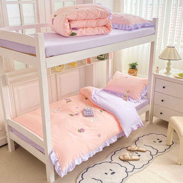 Girls dormitory towel embroidery three-piece set washable cotton sheet quilt cover cover cover cover set four-piece set top and bottom bunk bed top