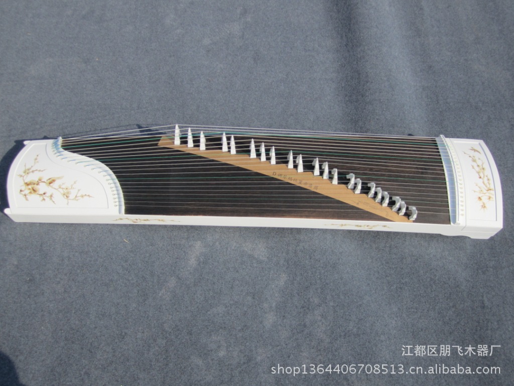 白色喜鹊登梅整的