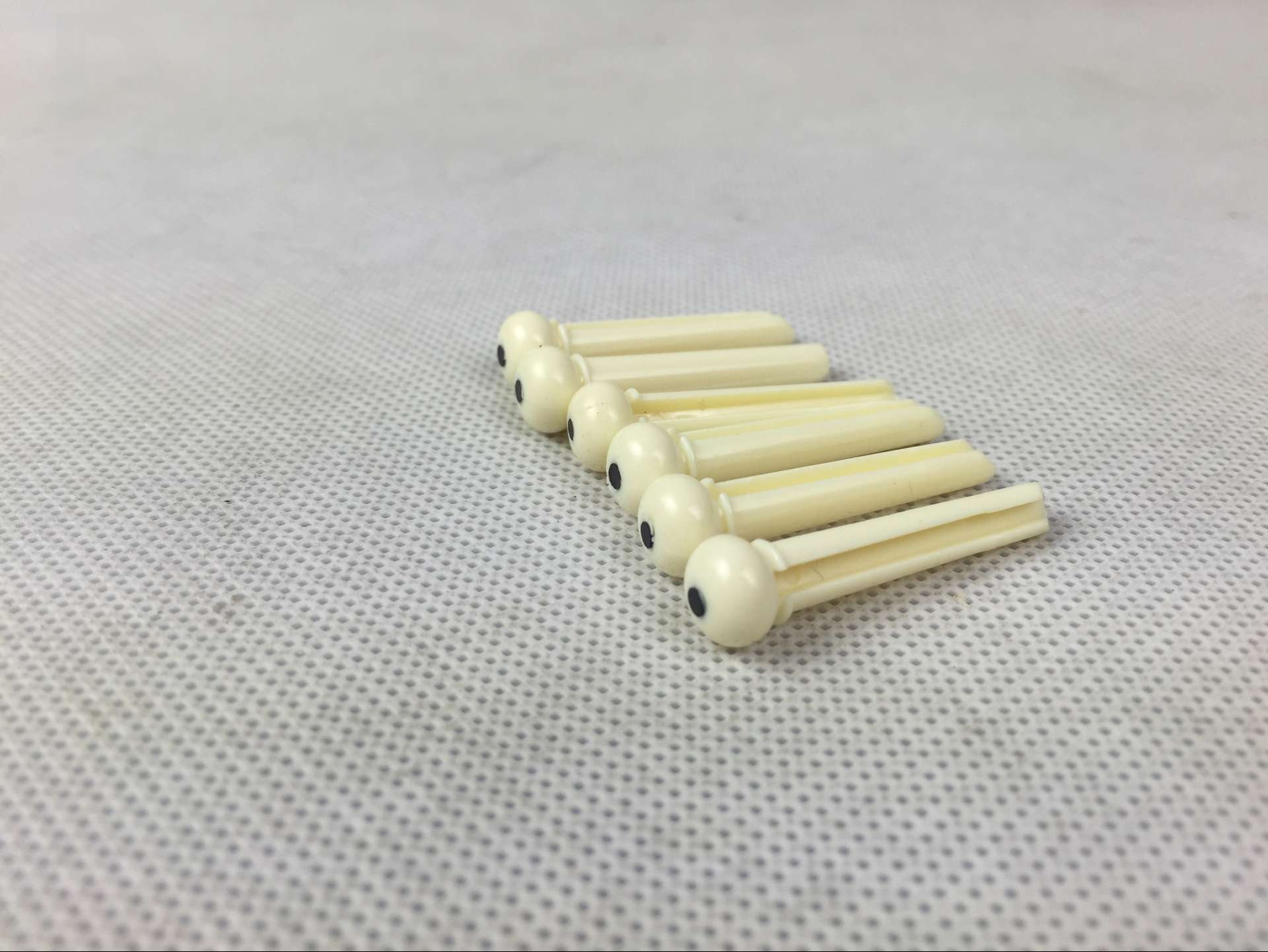 82737AD7FF073918C6D66745D9E24A