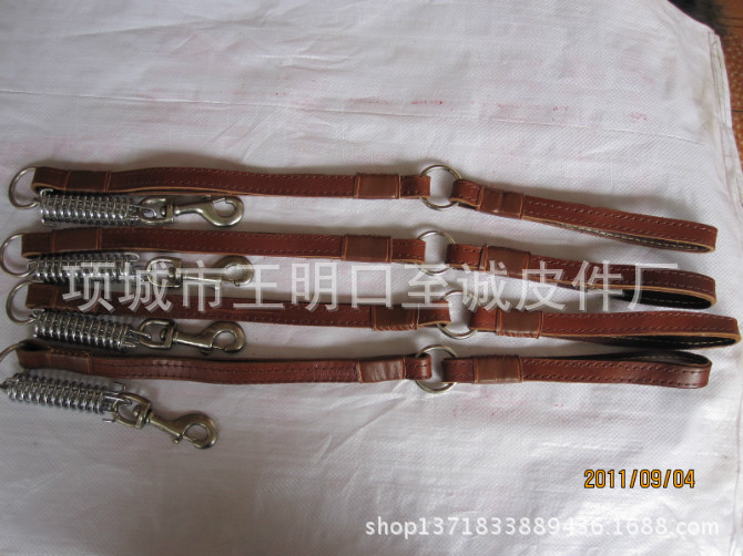 双节板带弹簧钩