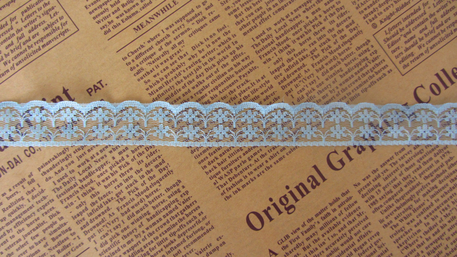 2492925746_2119998985