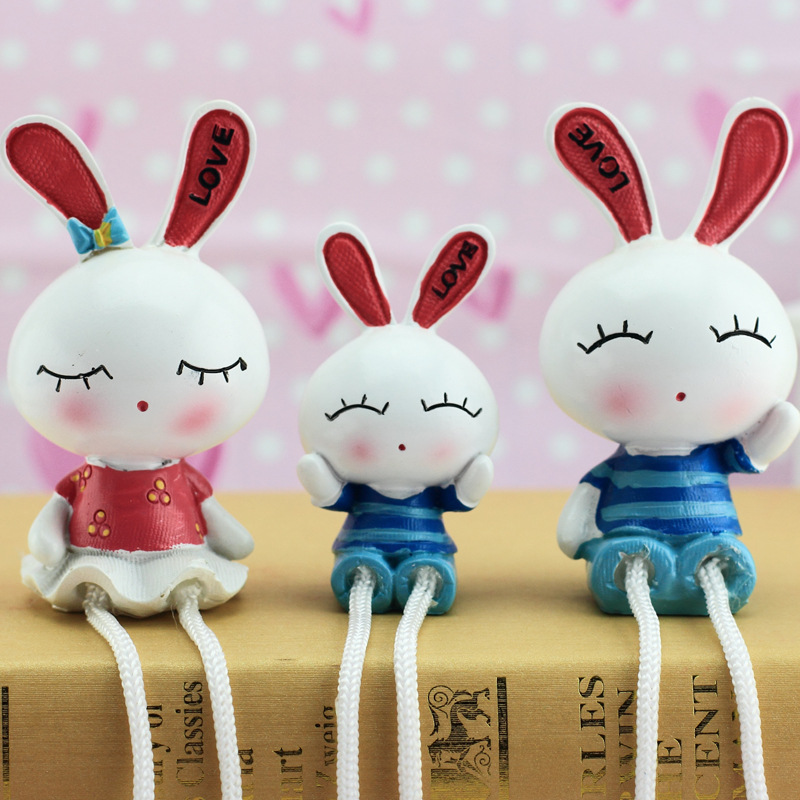 眯眼兔一家三口 c