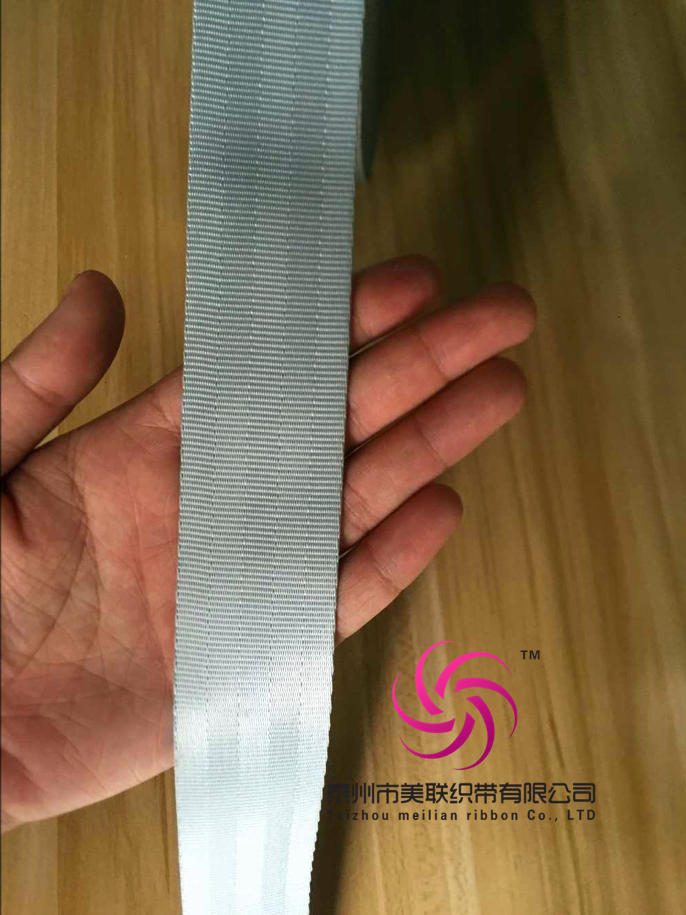 18DAA3E1823539A23EFAB2699B4B0F