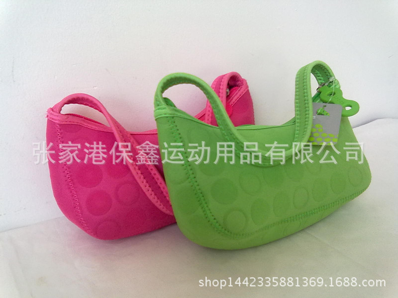 休闲零钱包，笔袋，多用包。