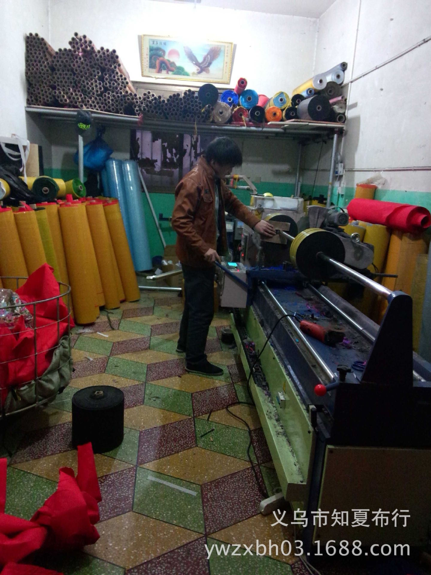 辅料厂生产照片