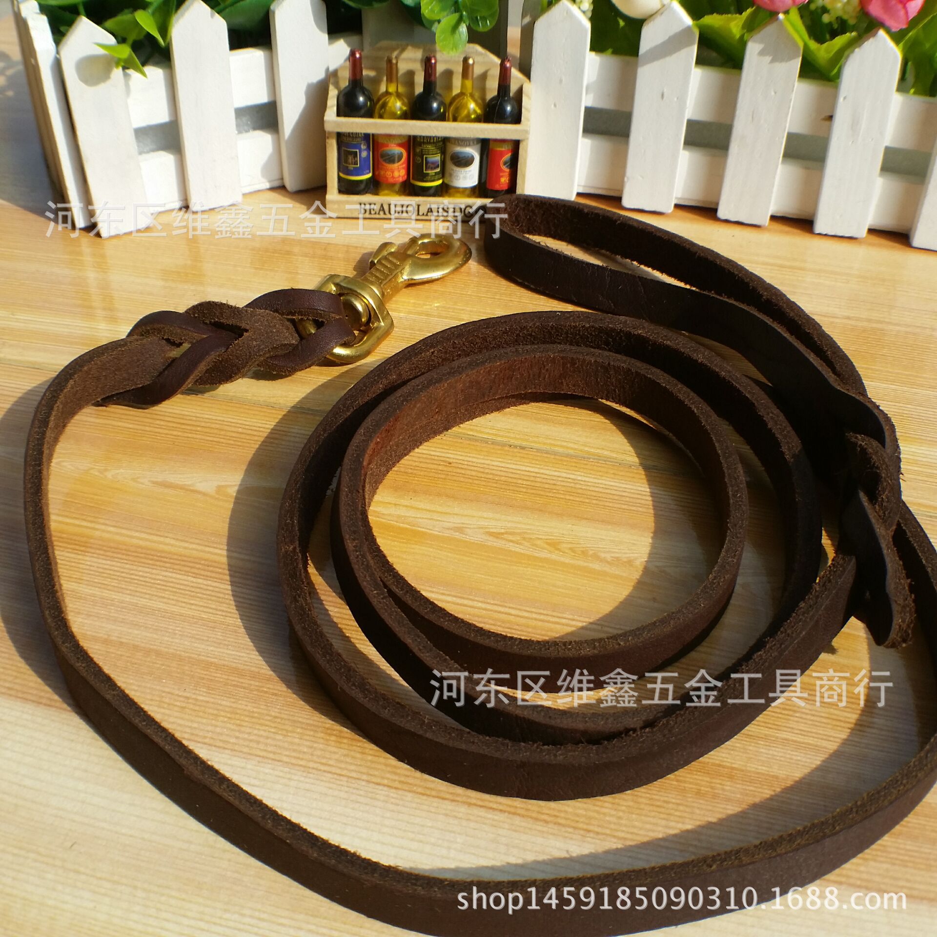 92FA06A5C7B2085487028581DBC763