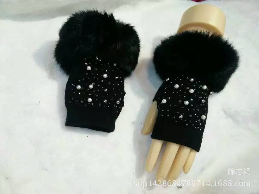 带钻半指手套mmexport1465367821419