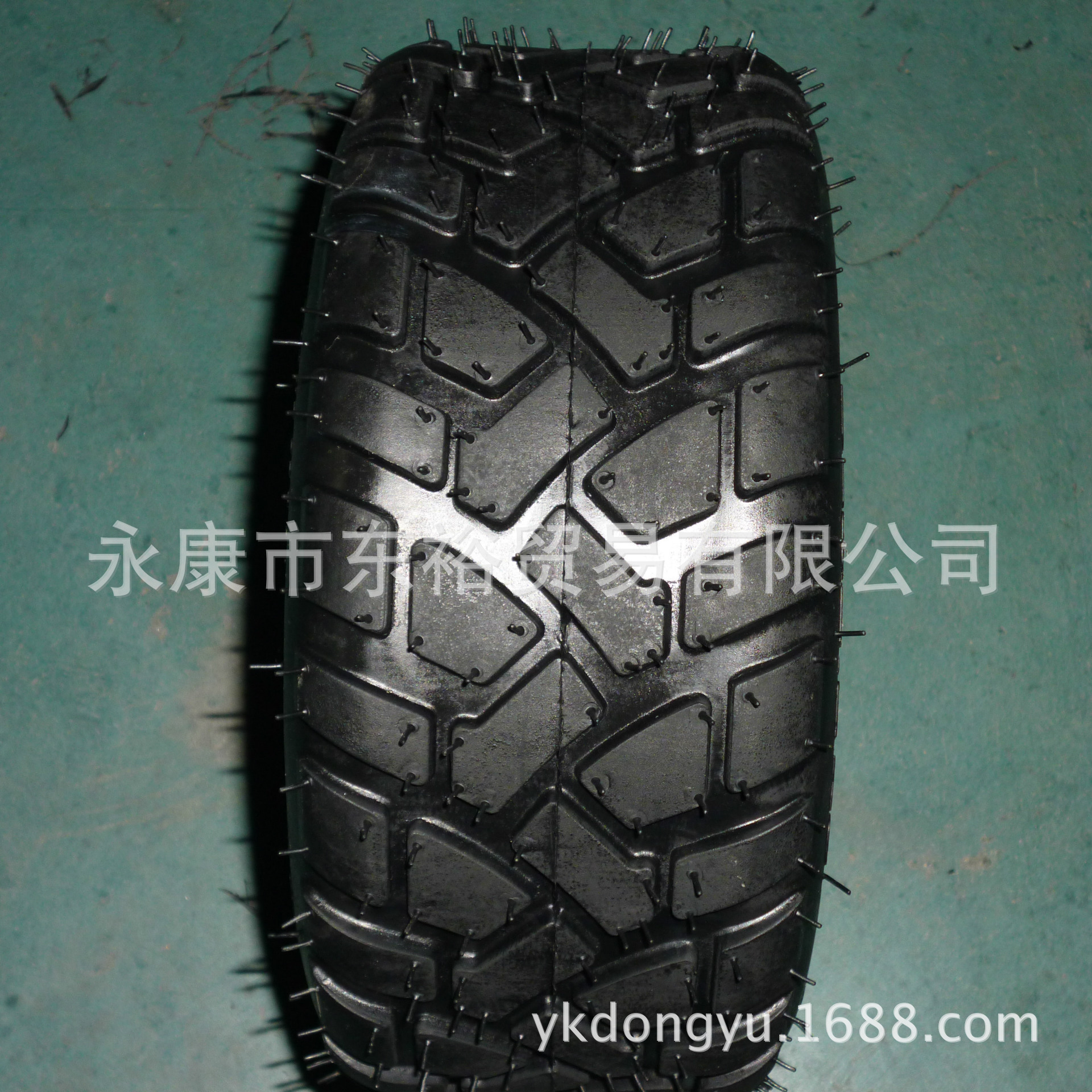 3740052665_425895118