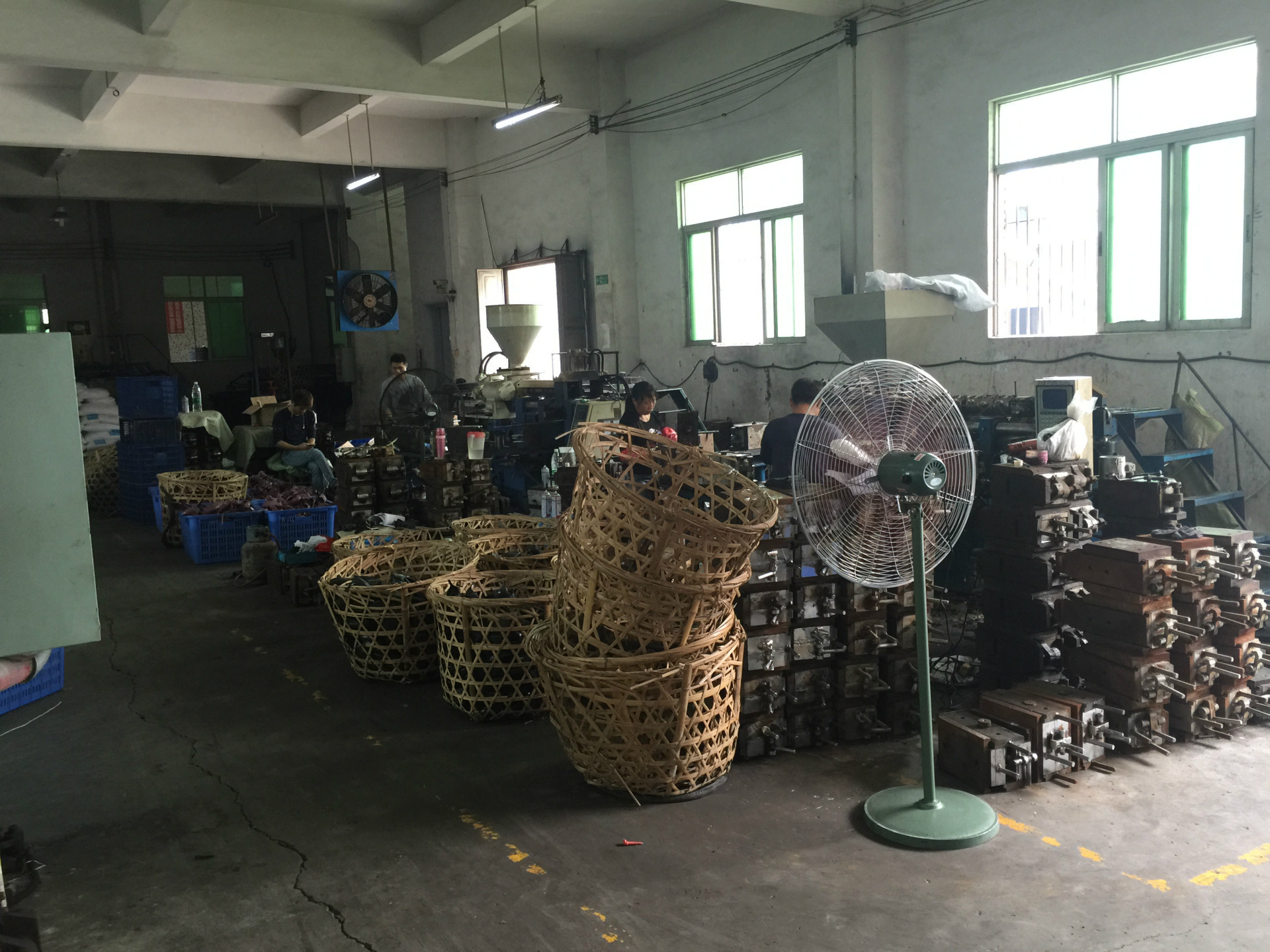 2964964755_1826823345