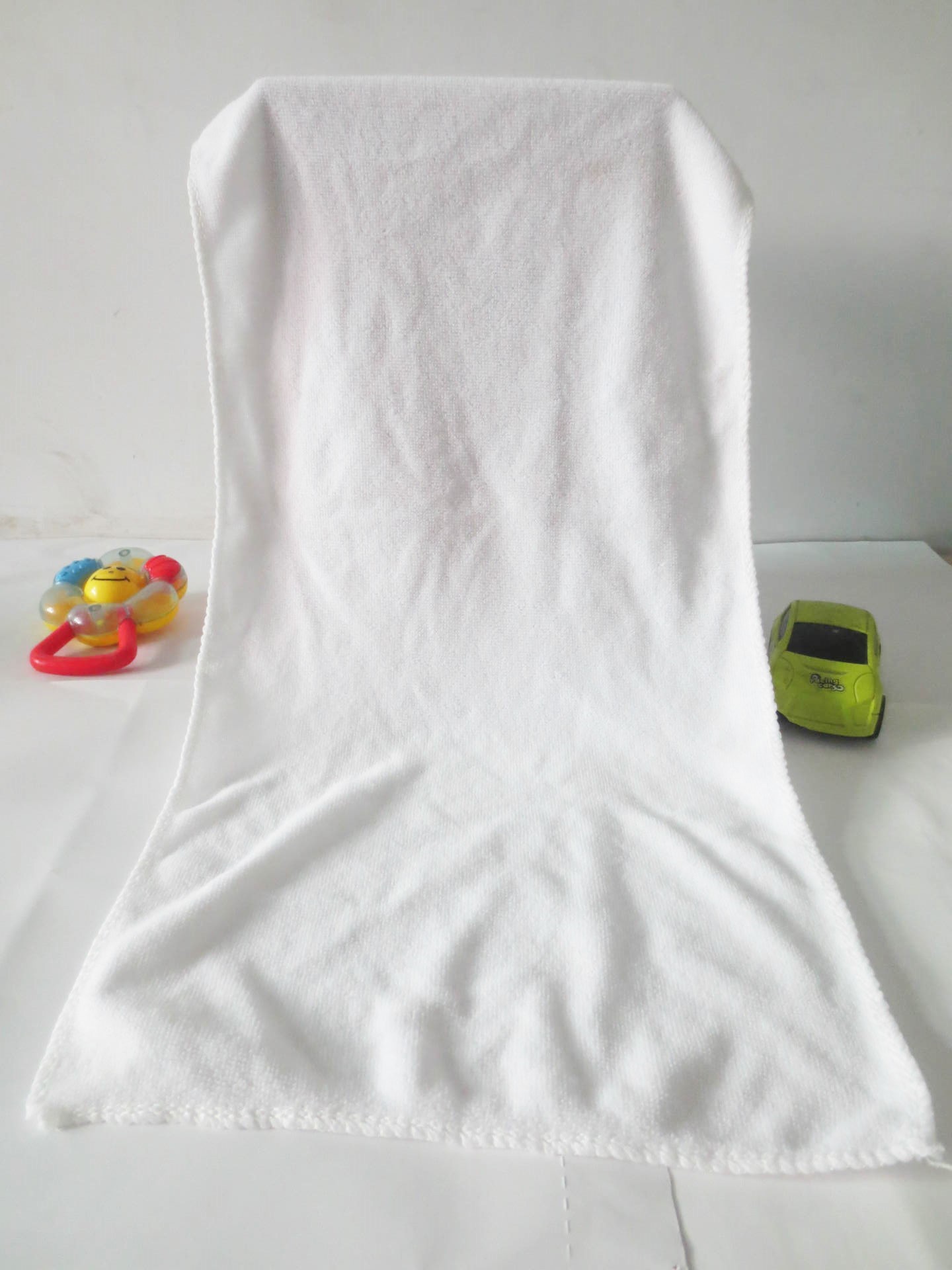 3264445970_1799817076