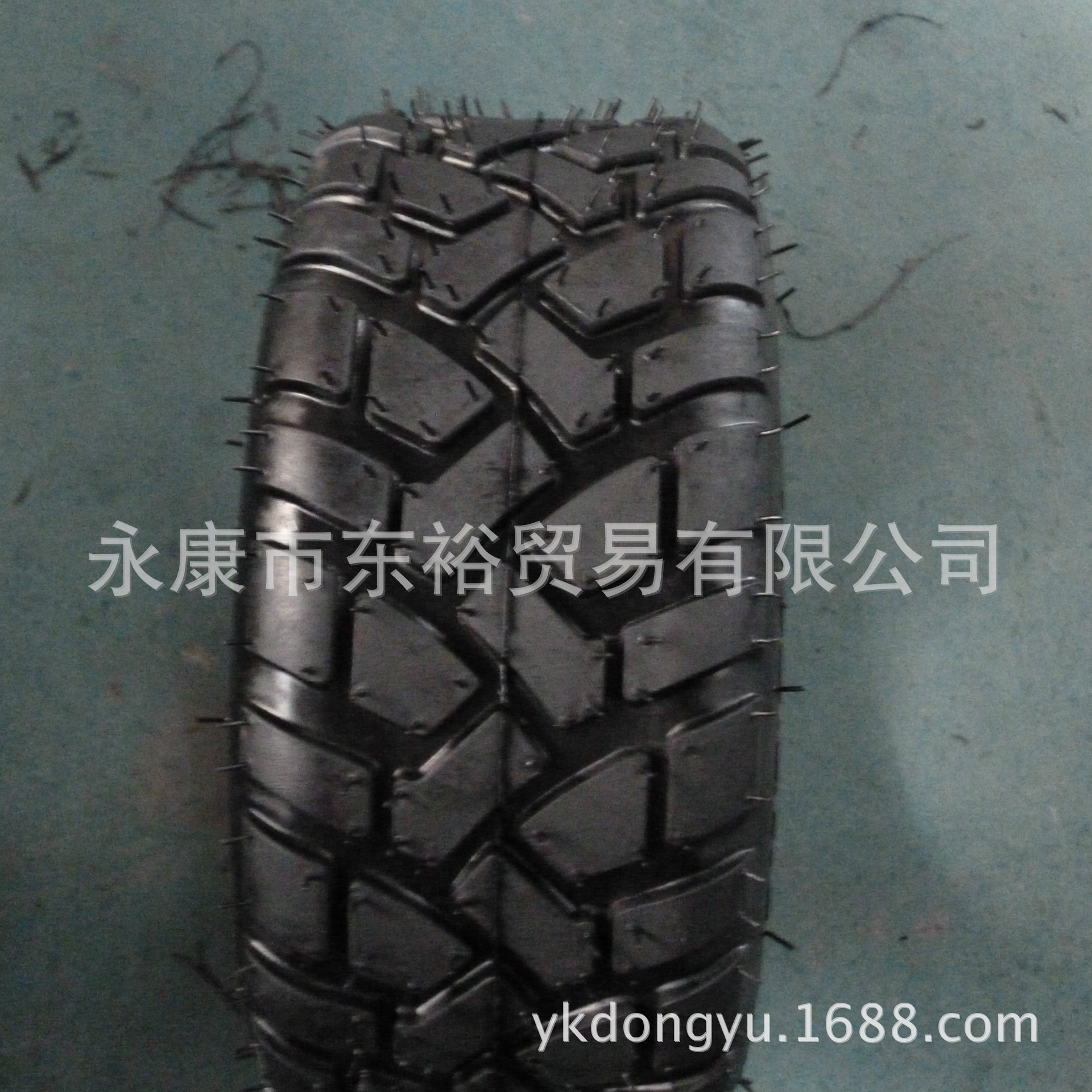 3737983650_425895118