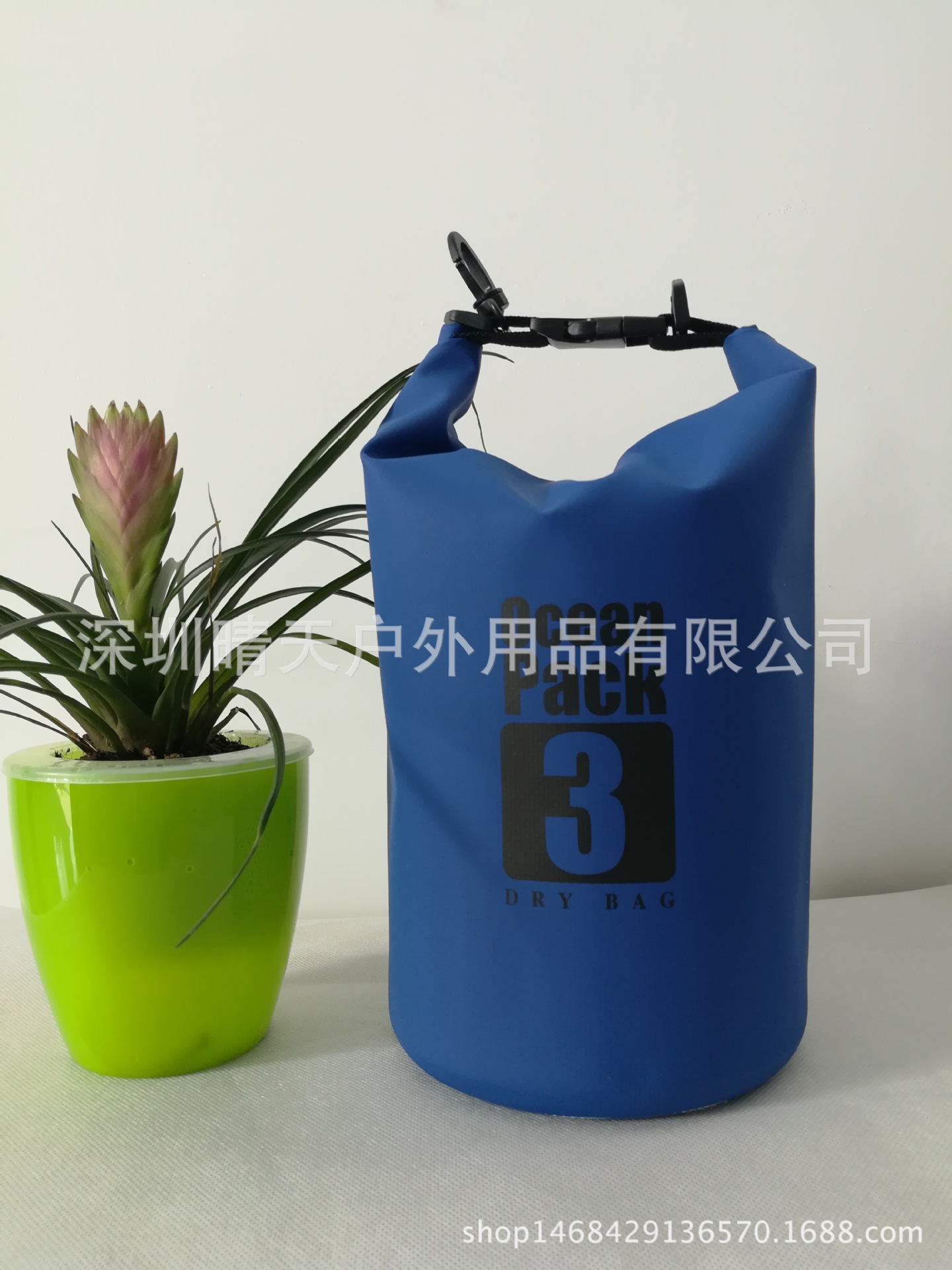 3L深兰色