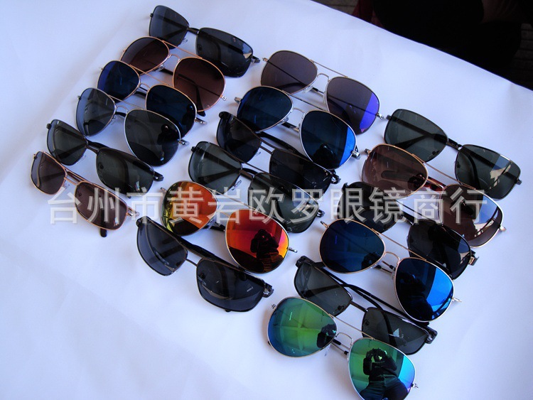 2998327756_303721639