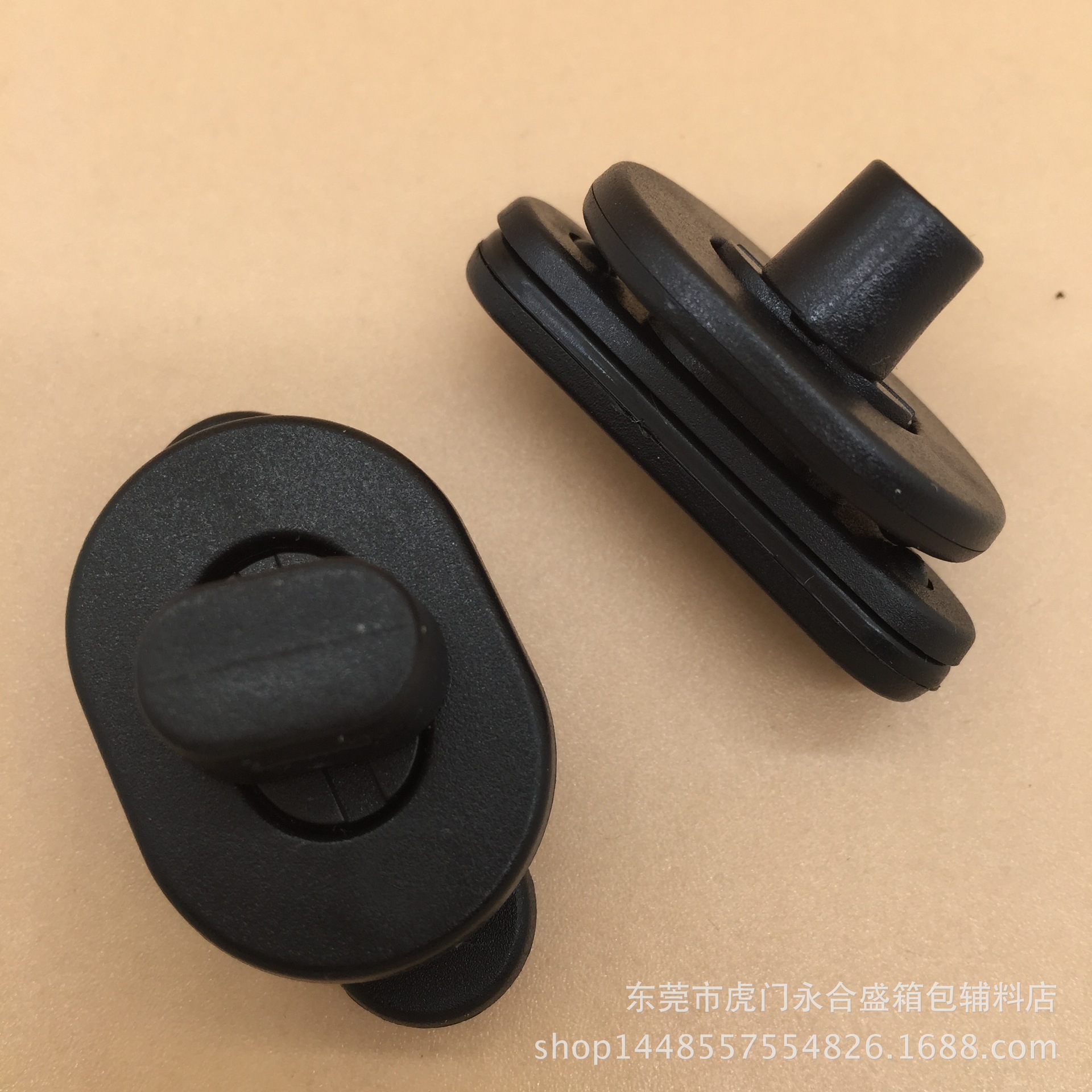 Y215B#塑胶五件套书包锁扣:0·35套 (