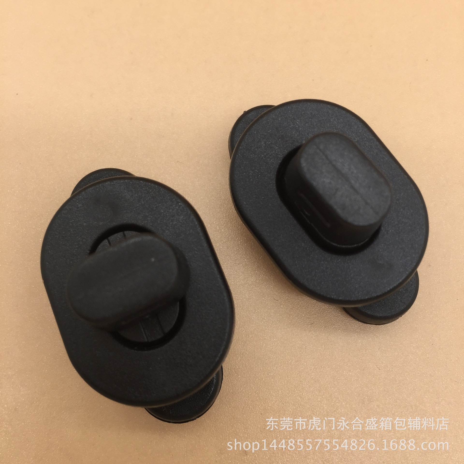 Y215B#塑胶五件套书包锁扣:0·35套 (