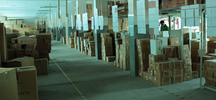 2274747777_1253412576