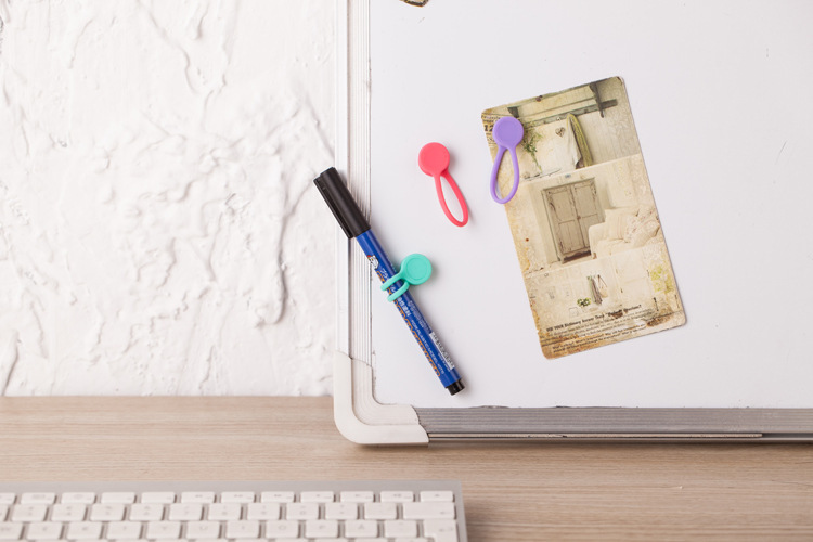 2559460046_243636309