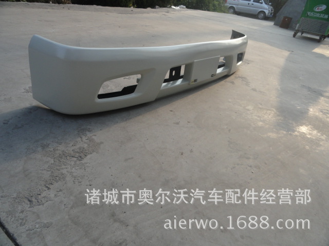 小卡之星2保险杠奥尔沃供应福田各种保险杠批发兼零售