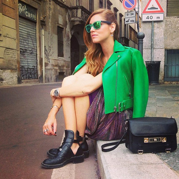 速卖通敦煌网时尚热卖厂家直销FDA CE米钉折叠太阳镜RB4105带盒子