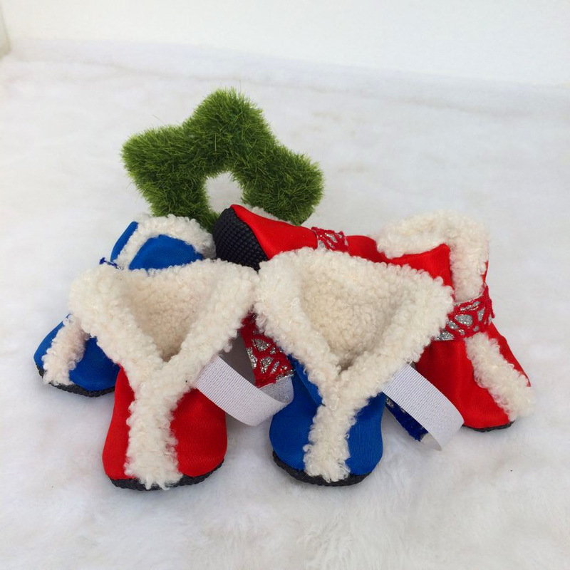 4704368834_12541678592